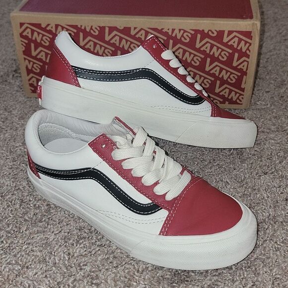 Vans Vault Old Skool VLT LX - Chilli Pepper / Black Leather Shoes Wmn 6 Men 4.5 - Picture 3 of 13